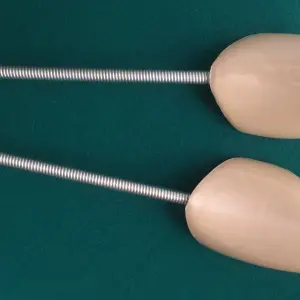 2 TENDISCARPE ANATOMICI A MOLLA ALLARGA SCARPE UOMO DONNA ALLUNGA FORME 31 CM.